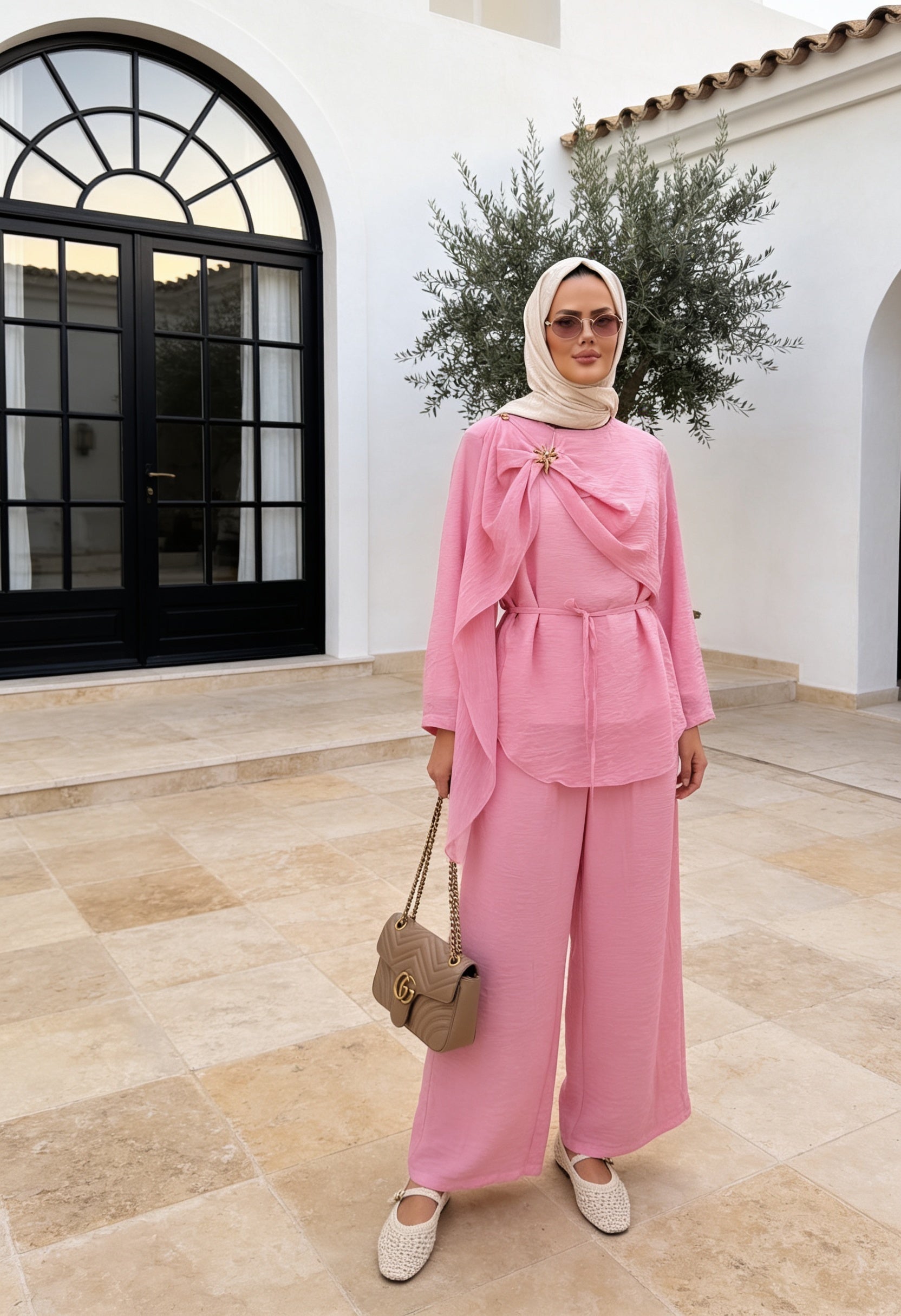 Deniz Broş Detaylı Astarlı Pantolonlu Takım Pembe