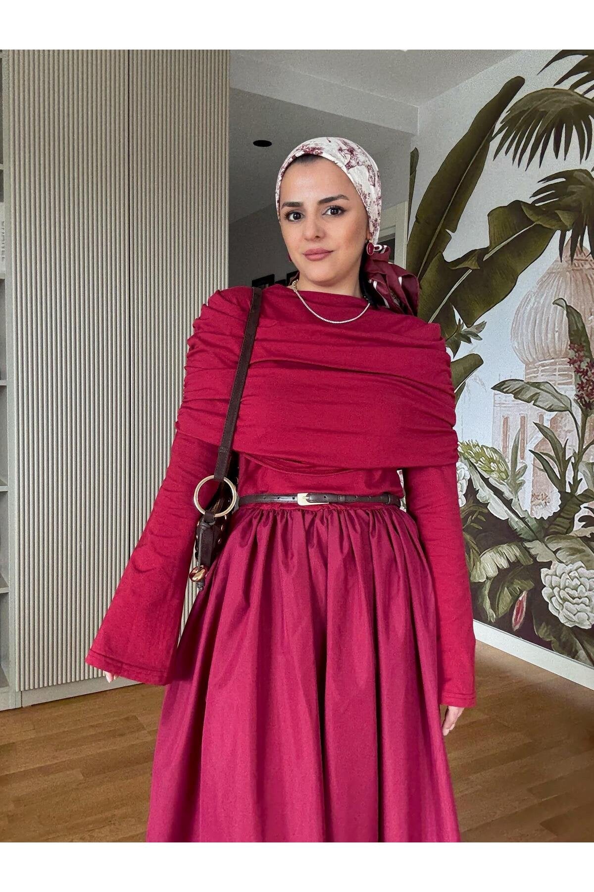Kayık Yaka Pamuklu Roza Elbise Siyah