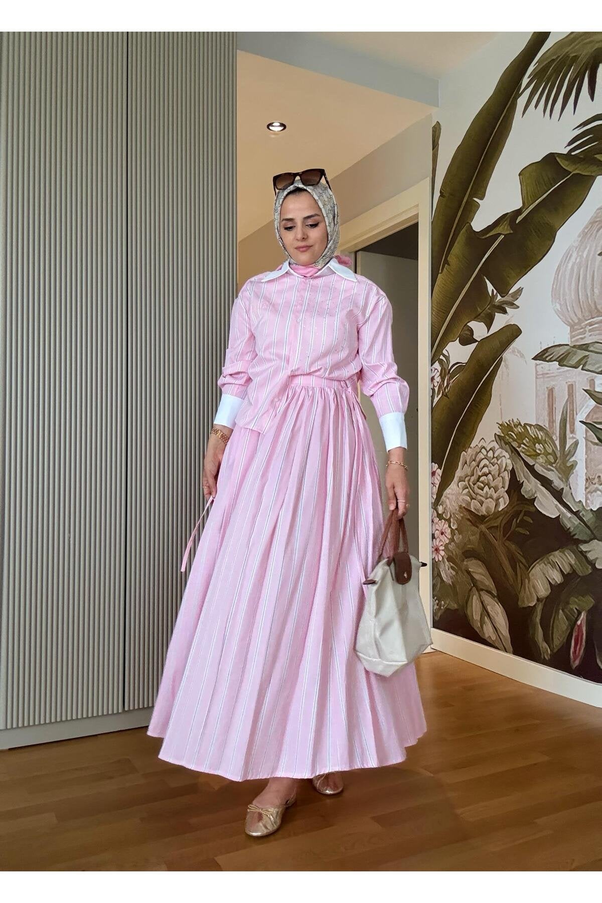 Çizgili Poplin Kumaş Etekli Gömlekli Taş Detaylı Takım Pembe