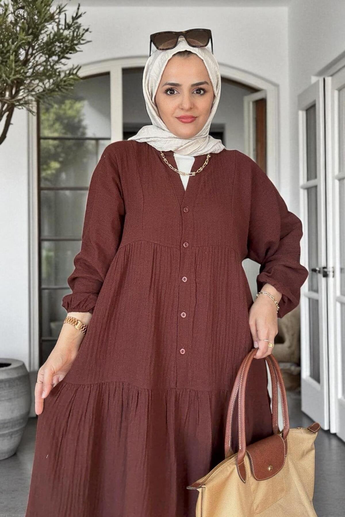 Düğmeli Roba Kesim 4 Katlı Müslin Elbise – %100 Pamuk Yazlık Model (36-52 Beden ) Lacivert