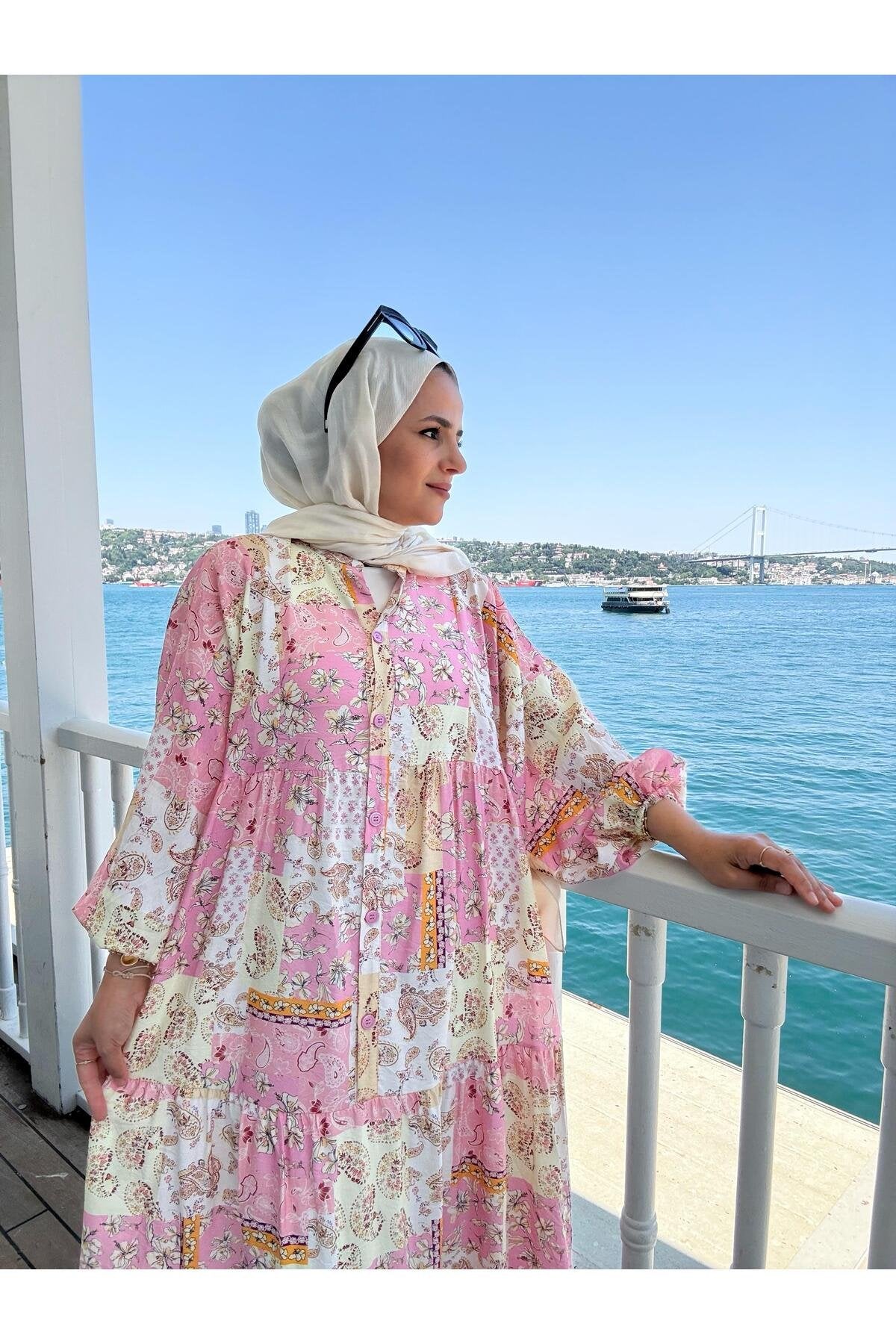 Etnik Desenli Robalı Yazlık Elbise | Düğmeli ve Rahat Kesim Bej-mavi