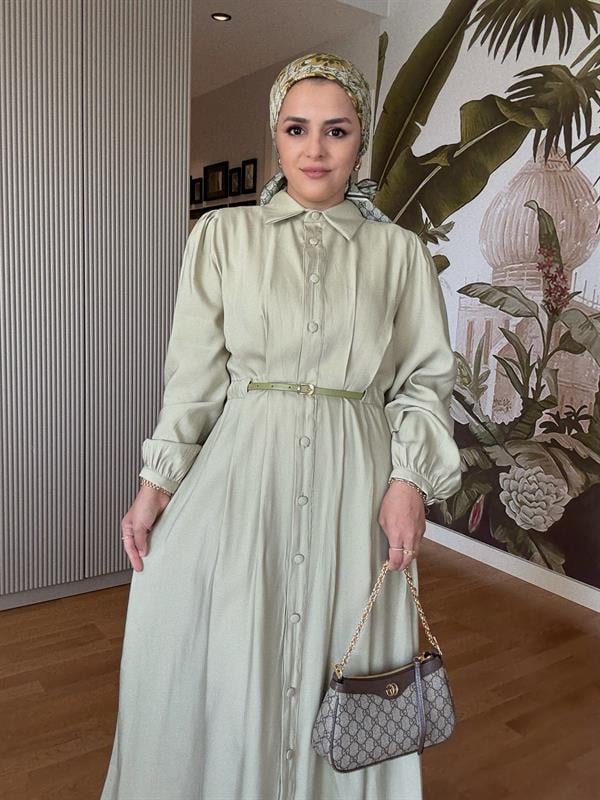 Top Düğmeli İthal Kumaş Kemerli Elbise – Romantik & Zarif Stil (38-46 Beden) Yeşil