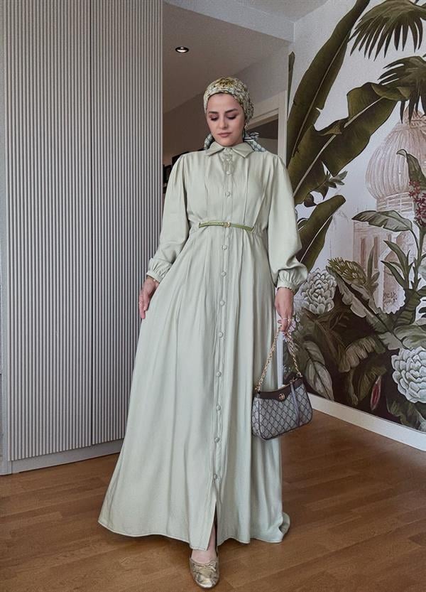 Top Düğmeli İthal Kumaş Kemerli Elbise – Romantik & Zarif Stil (38-46 Beden) Yeşil