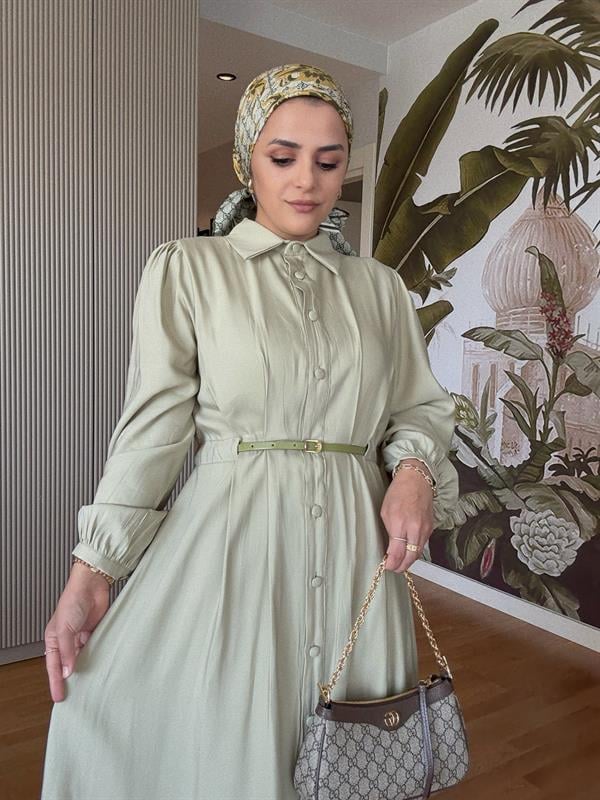 Top Düğmeli İthal Kumaş Kemerli Elbise – Romantik & Zarif Stil (38-46 Beden) Yeşil