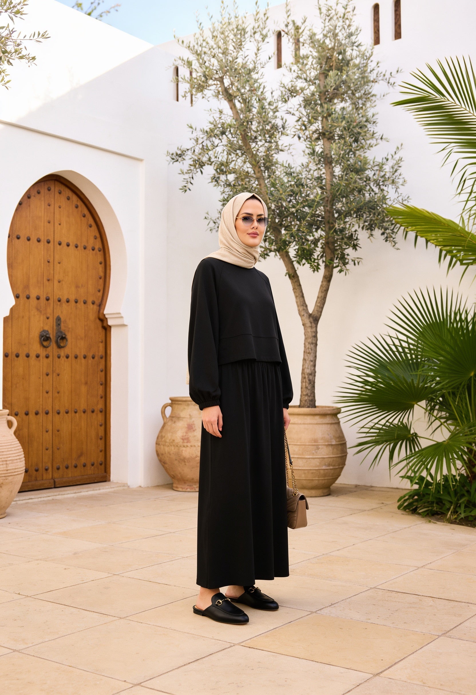 Mihra  Modal Kumaş Oversize Etekli Takım – Siyah