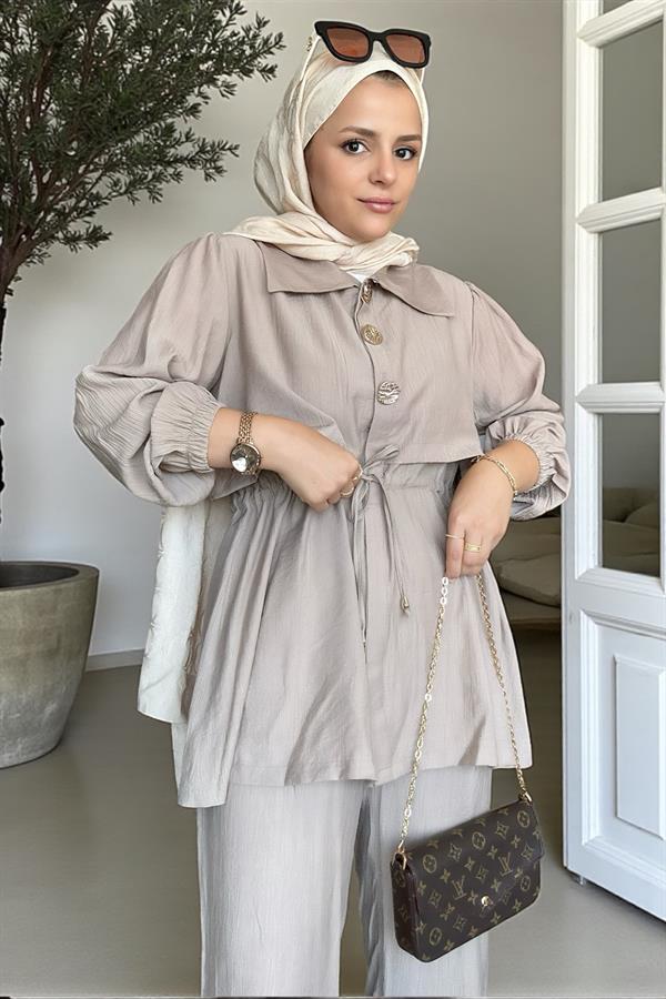Kadın Tesettür İkili Takım – Çilek Kumaş Yazlık Düğmeli Tunik ve Pantolon Vizon