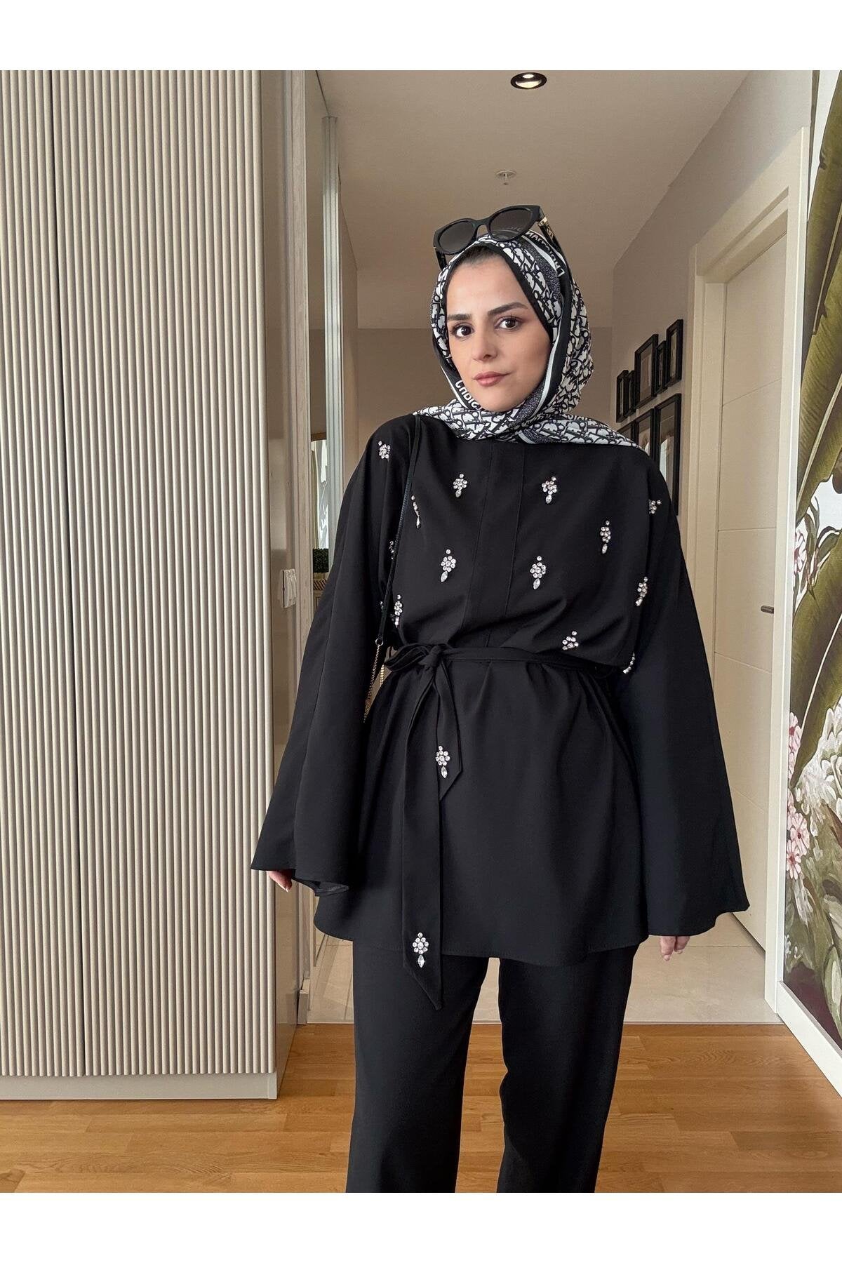 Taşlı Krep Kumaş Tunik İkili Takım Vizon