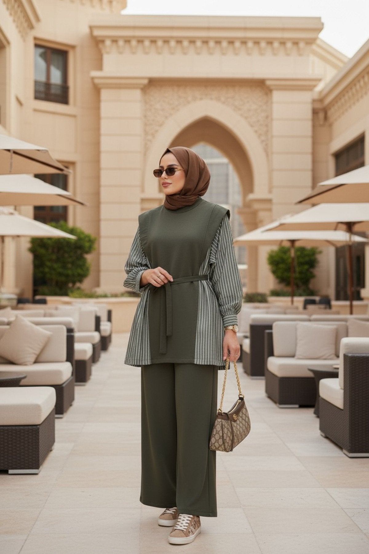 İki İplik Pamuklu Kuşaklı Tesettür Takım | Şık ve Rahat Günlük Kombin Lacivert