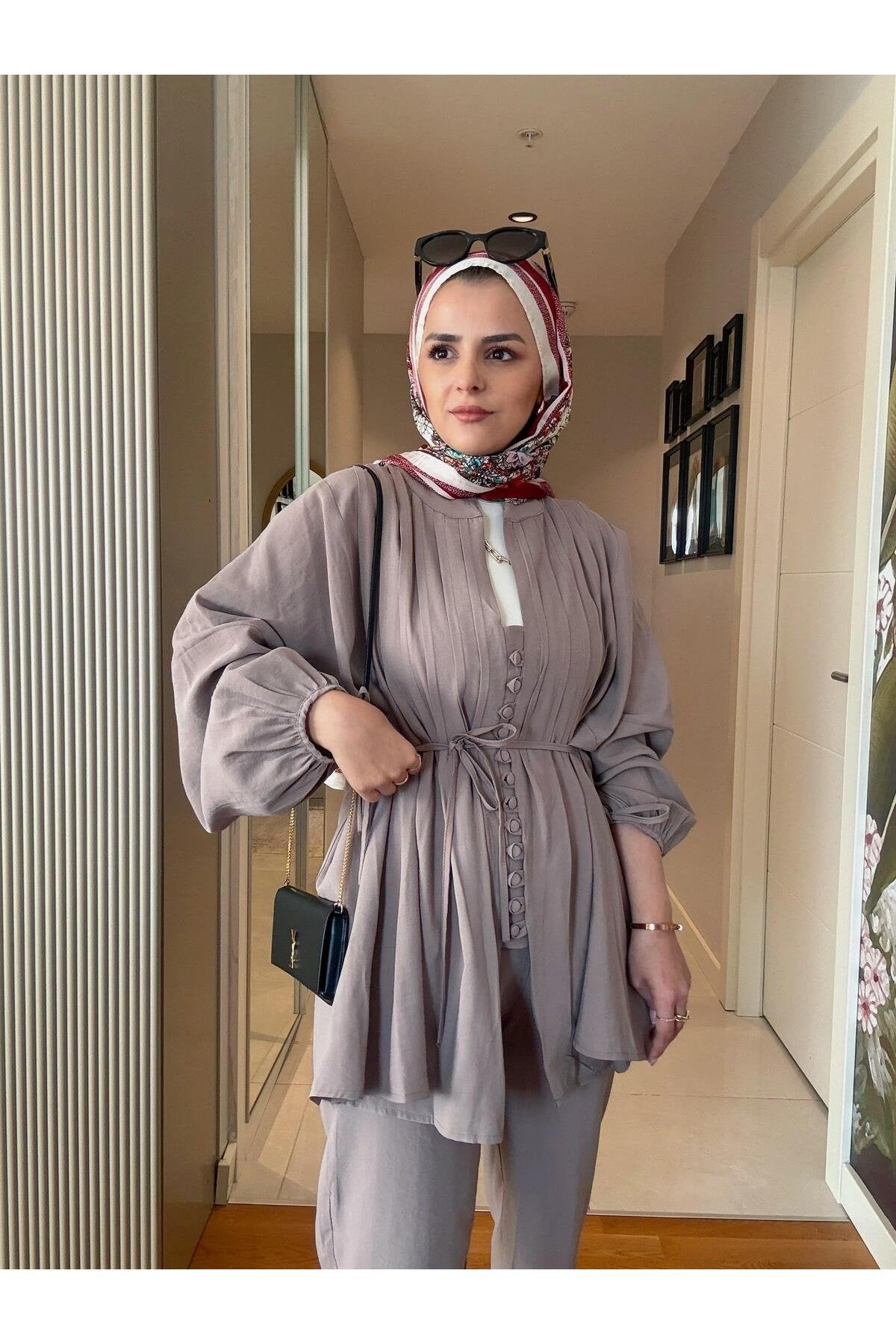 Roza Düğmeli İthal Dokuma Kumaş Gömlekli İkili Takım Bordo