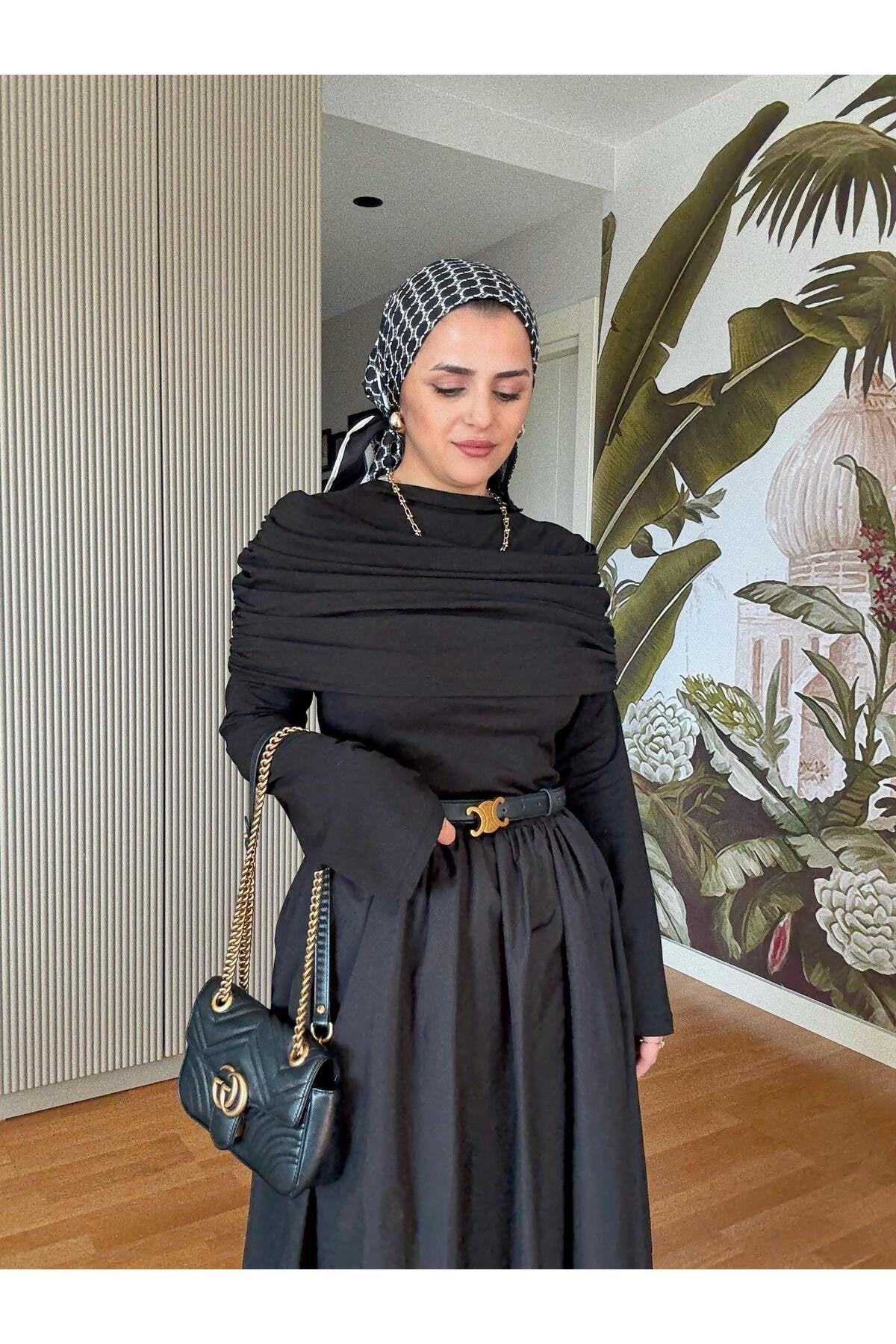 Kayık Yaka Pamuklu Roza Elbise Siyah