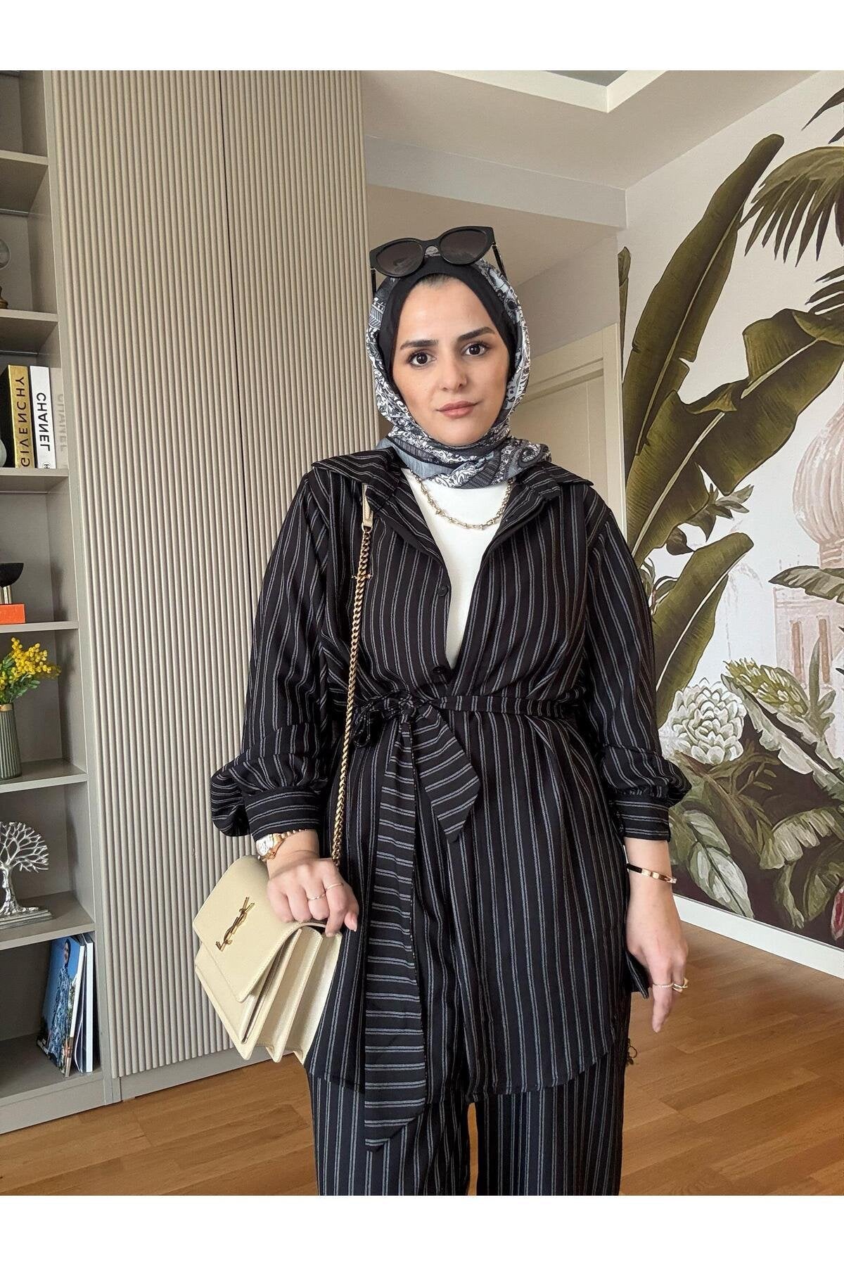 Çizgili Kuşaklı Pamuklu Gömlek Takım Siyah