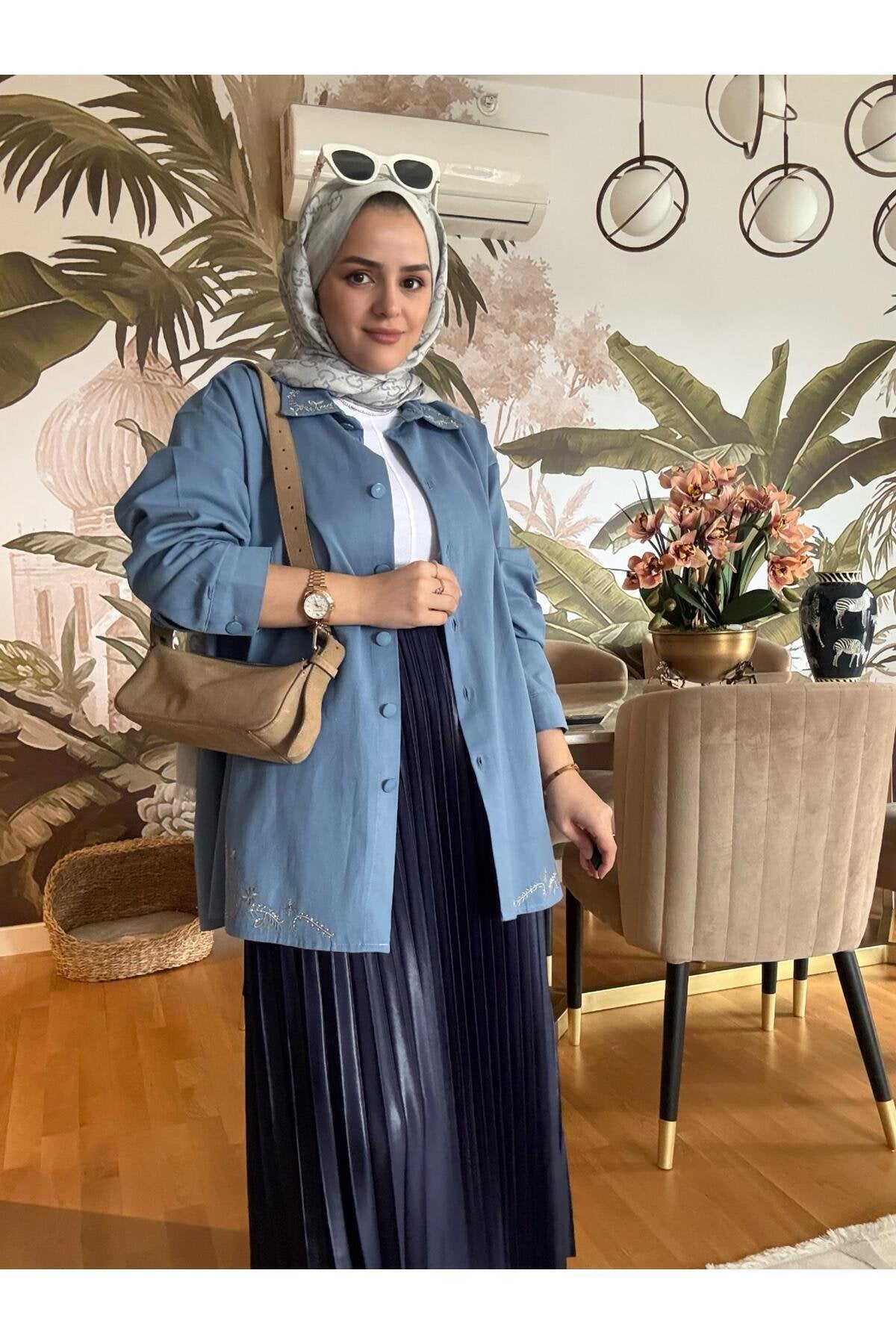 Nakışlı Taşlı Denim Ceket Gömlek Siyah