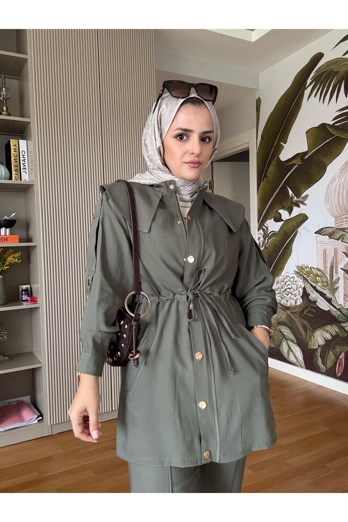 İthal Pamuklu Kumaş Fermuarlı Ceketli Apoletli Yakalı Takım Lacivert