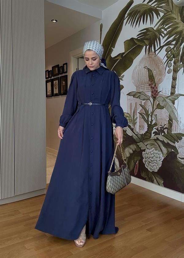Top Düğmeli İthal Kumaş Kemerli Elbise – Romantik & Zarif Stil (38-46 Beden) Lacivert