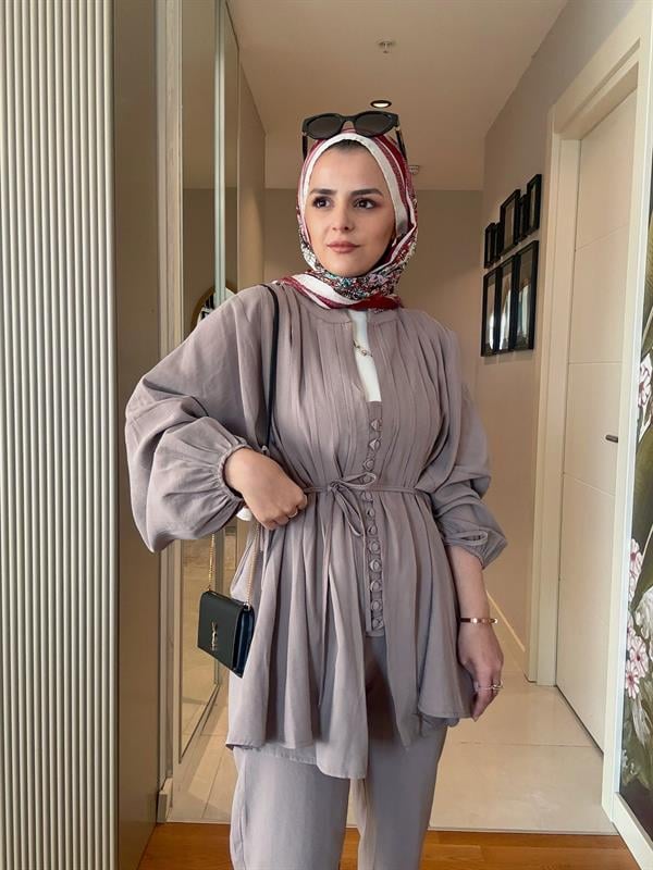 Roza Düğmeli İthal Dokuma Kumaş Gömlekli İkili Takım Vizon