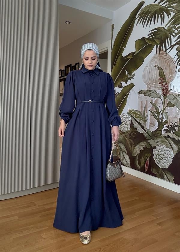 Top Düğmeli İthal Kumaş Kemerli Elbise – Romantik & Zarif Stil (38-46 Beden) Lacivert