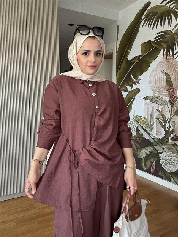 Büzgü Detaylı Çilek Pamuklu İkili Takım – Düğmeli Takım  Kahve